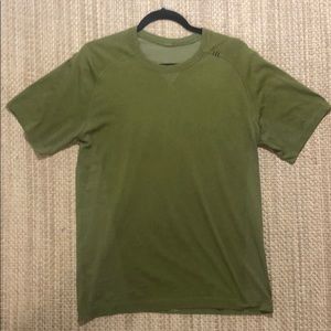 Men’s Lululemon Olive Green Metal Tech Vent Shirt